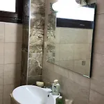 Am House 尼亚·蒙达尼亚